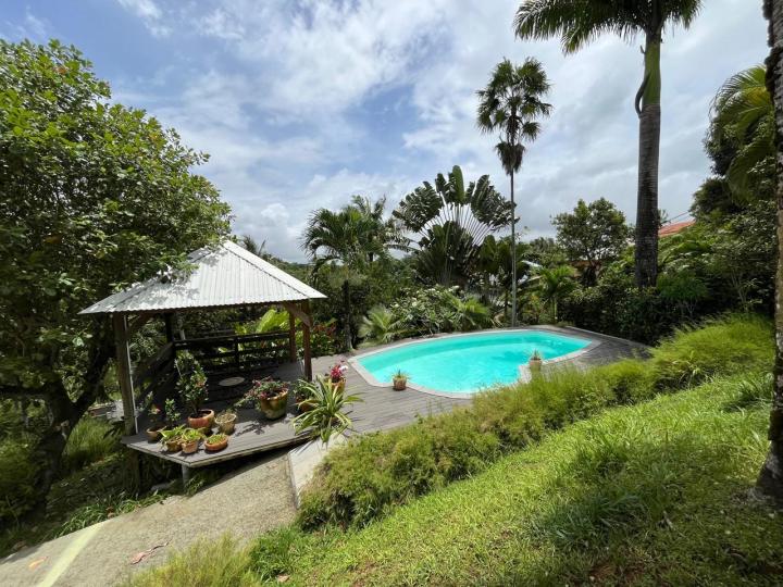 Construction de deck en bois composite Guadeloupe